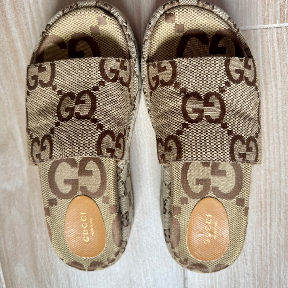Gucci Angelina Beige GG Platform Slide Sandals 37 or 7
